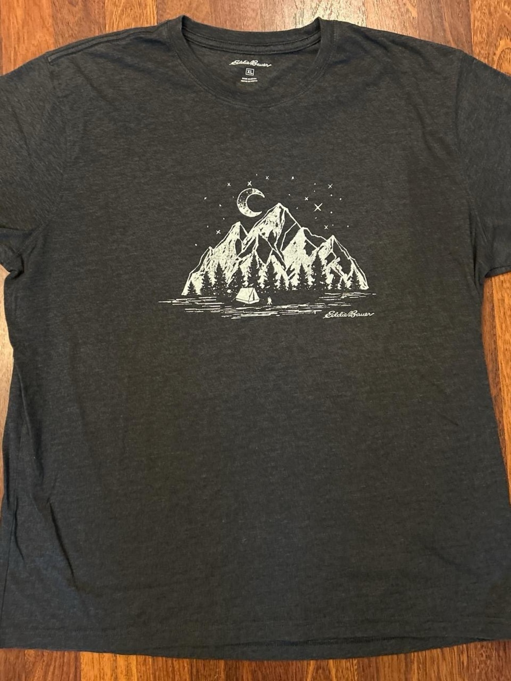 Eddie Bauer Mountain Camping Outdoors Graphic Tshirt Size XL Travel Vacation